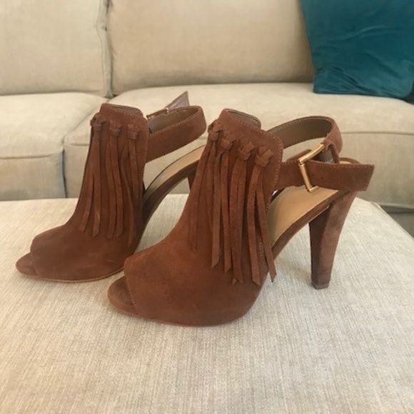 Shoes - Picture 3 of 3